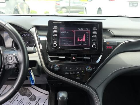 Used 2024 Toyota Camry SE FWD image 24