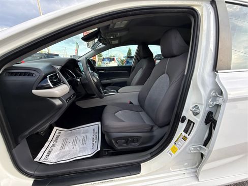 Used 2021 Toyota Camry LE FWD image 9