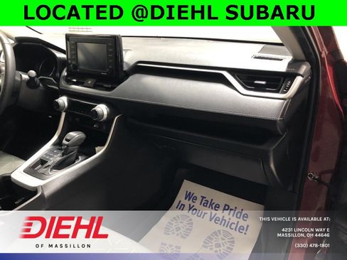 Used 2022 Toyota RAV4 XLE w/ Convenience Package image 14