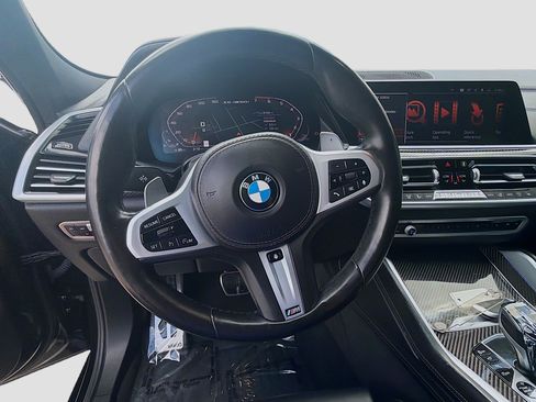 Used 2020 BMW X6 M50i w/ Premium Package image 10