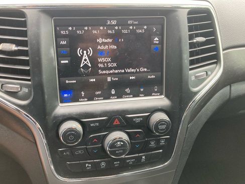 Used 2018 Jeep Grand Cherokee Altitude image 8