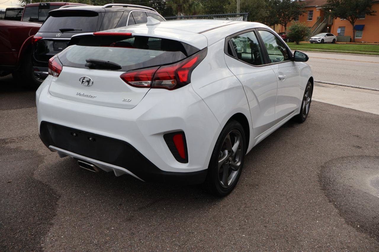 Used 2020 Hyundai Veloster 2.0 FWD image 5