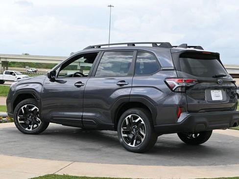 New 2026 Subaru Forester Premium AWD/4WD image 5