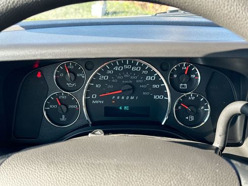New 2025 Chevrolet Express 2500 Extended w/ Driver Convenience Package image 24
