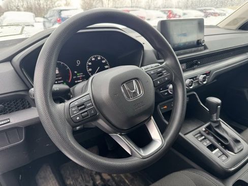 Used 2023 Honda CR-V EX image 14