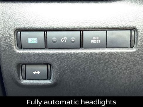 Certified 2024 Nissan Sentra SV FWD image 12