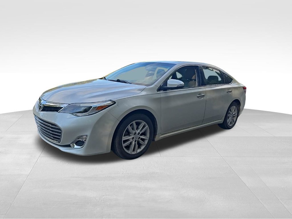Used 2015 Toyota Avalon XLE Premium FWD image 5