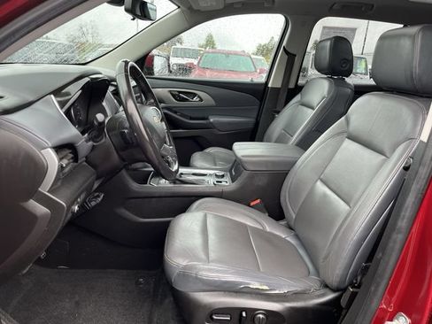 Used 2018 Chevrolet Traverse LT w/ LPO, Floor Liner Package AWD/4WD image 14