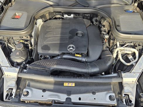 Used 2020 Mercedes-Benz GLC 300 4MATIC image 13