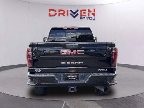 Used 2025 GMC Sierra 3500 AT4 AWD/4WD image 5