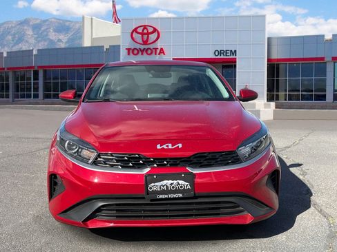 Used 2023 Kia Forte LXS FWD image 2
