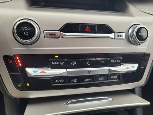 Certified 2023 Ford Explorer XLT w/ Equipment Group 202A image 23