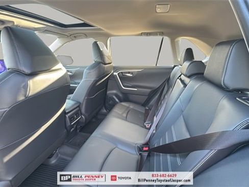 Used 2025 Toyota RAV4 Limited image 13