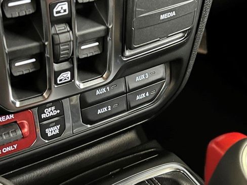 New 2026 Jeep Wrangler Unlimited Rubicon w/ Safety Group image 33