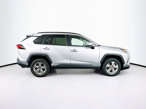 Used 2025 Toyota RAV4 XLE FWD image 10