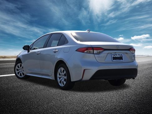 Used 2024 Toyota Corolla LE image 14