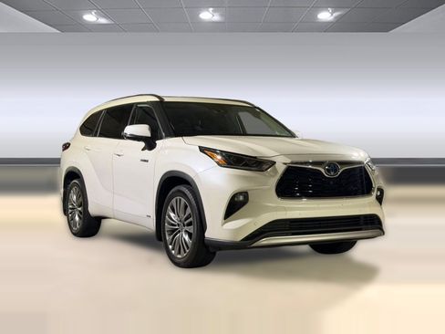 Used 2021 Toyota Highlander Platinum AWD/4WD image 7
