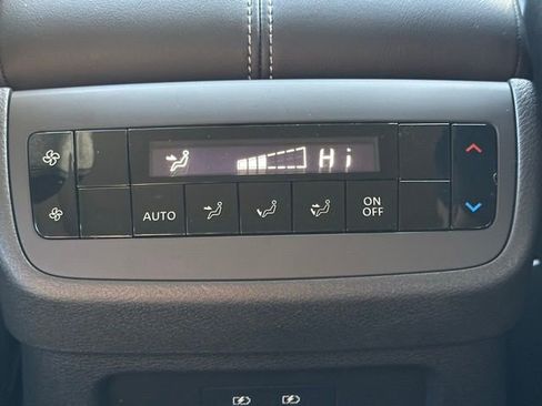 New 2025 Nissan Pathfinder SV w/ SV Premium Package image 19