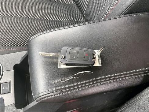 Used 2017 GMC Terrain SLE FWD image 35