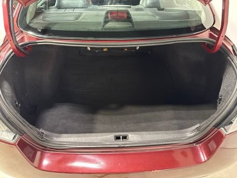 Used 2011 Nissan Altima 2.5 S FWD image 18