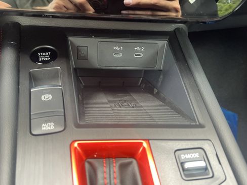 New 2026 Nissan Kicks SR FWD image 7