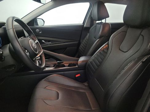 Used 2023 Hyundai Elantra Limited w/ Cargo Package image 17