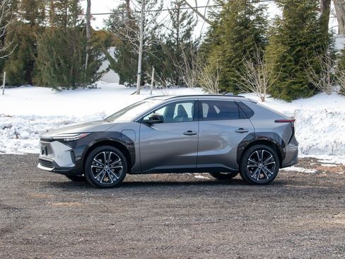 Used 2023 Toyota bZ4X AWD w/ Weather Package image 3