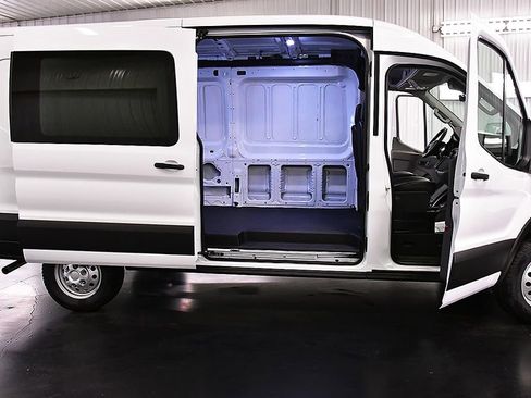 New 2026 Ford Transit 250 148 Medium Roof Extended AWD image 27