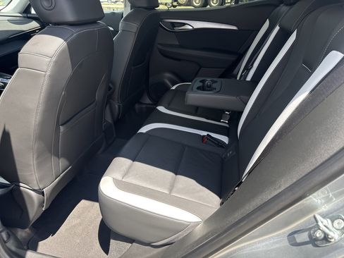 Certified 2025 Buick Envision Sport Touring AWD/4WD image 21
