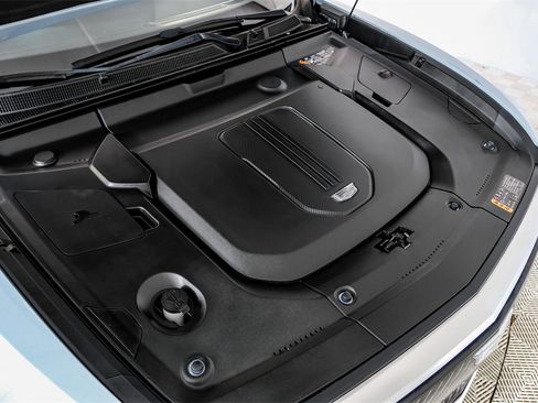 Used 2024 Cadillac Lyriq Luxury image 54