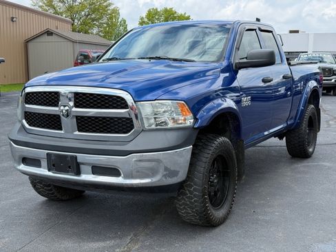 Used 2015 RAM 1500 ST w/ SXT Appearance Group image 4