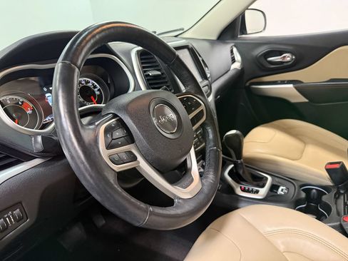 Used 2017 Jeep Cherokee Limited AWD/4WD image 73