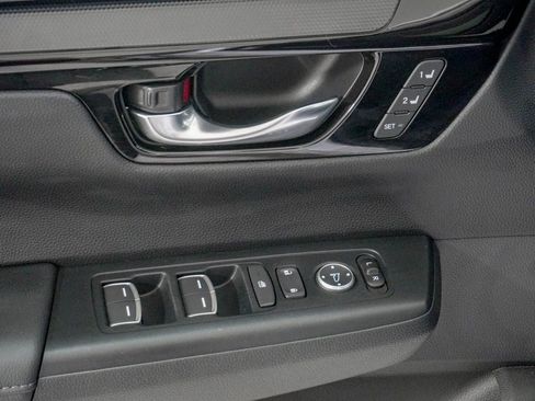 Used 2024 Honda CR-V EX-L image 19