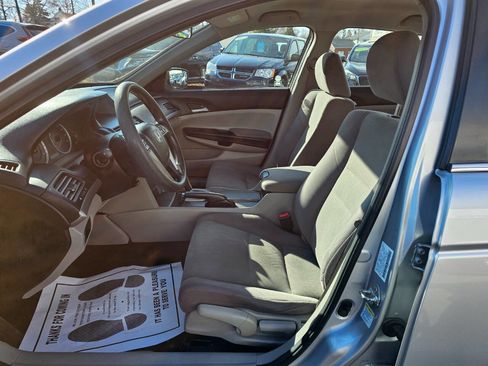 Used 2012 Honda Accord LX image 7