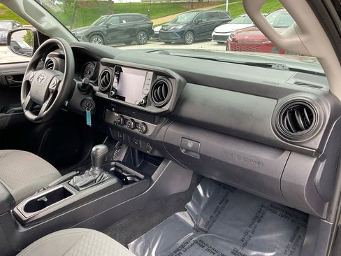 Used 2020 Toyota Tacoma SR RWD image 16