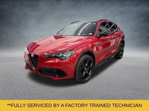 Used 2024 Alfa Romeo Stelvio Veloce image 9