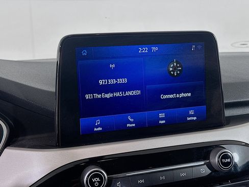 Used 2020 Ford Escape SE image 21