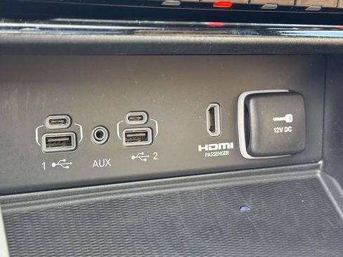 Used 2025 Jeep Grand Cherokee Summit AWD/4WD image 22