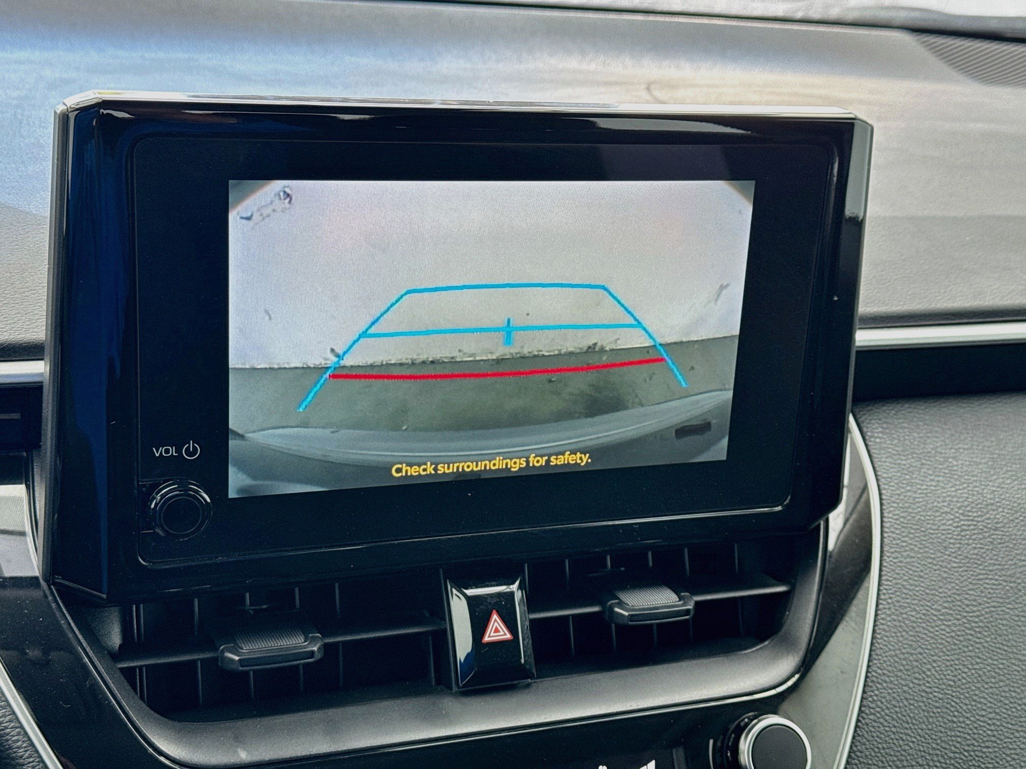 Used 2025 Toyota Corolla LE FWD image 10