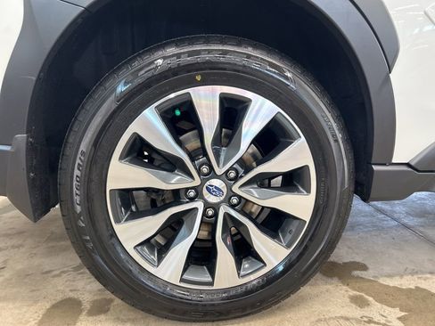 Certified 2023 Subaru Outback Touring AWD/4WD image 24