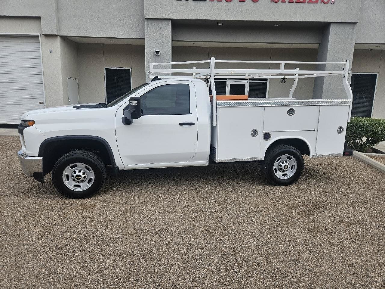 Used 2021 Chevrolet Silverado 2500 W/T w/ WT Convenience Package RWD image 2