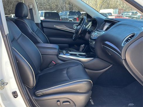 Used 2019 INFINITI QX60 Luxe w/ Essential Package image 11