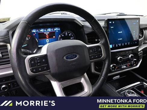 Used 2022 Ford Expedition XLT AWD/4WD image 12