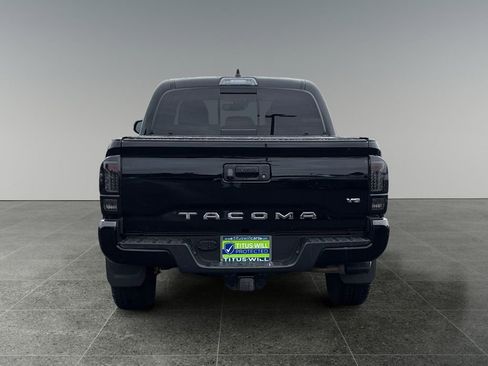 Used 2021 Toyota Tacoma TRD Off-Road image 6