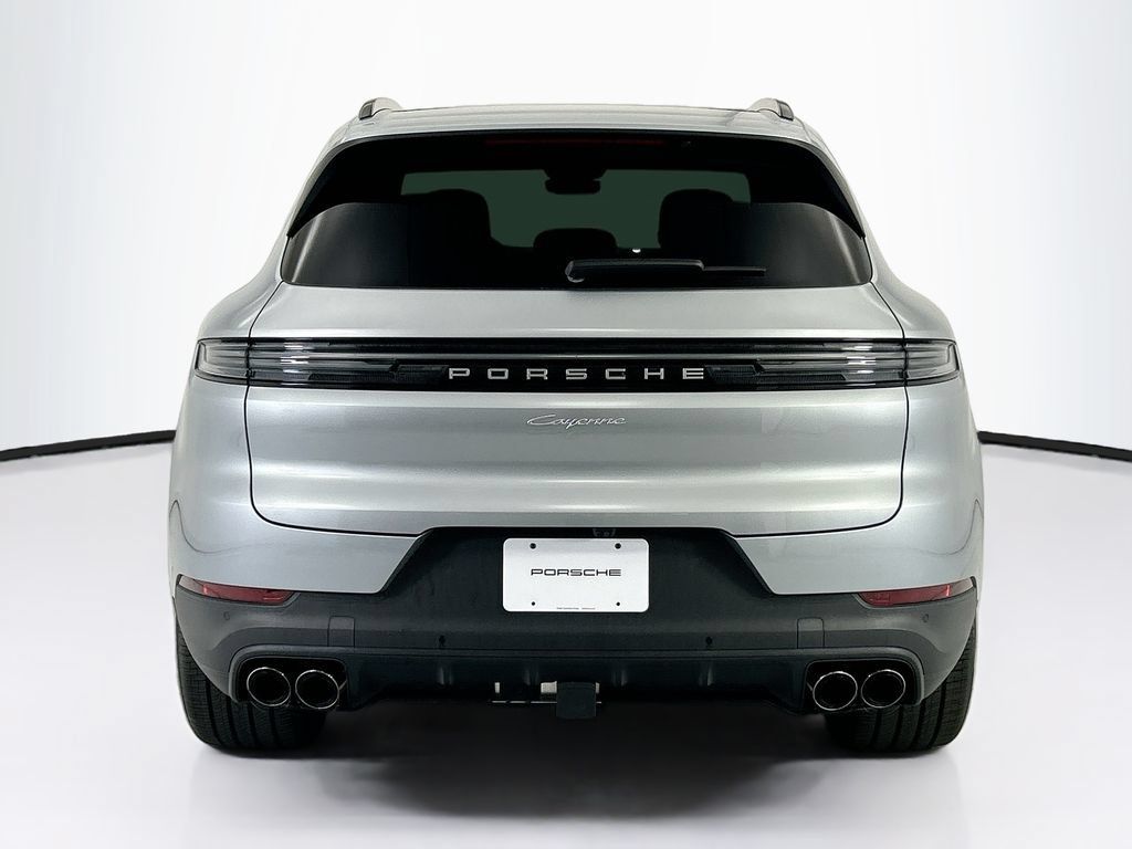 Used 2026 Porsche Cayenne AWD/4WD image 6