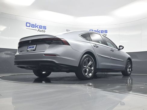 Used 2023 Honda Accord EX image 42