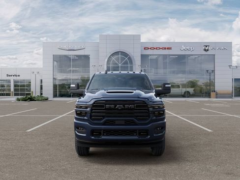 New 2026 RAM 2500 Laramie AWD/4WD image 7