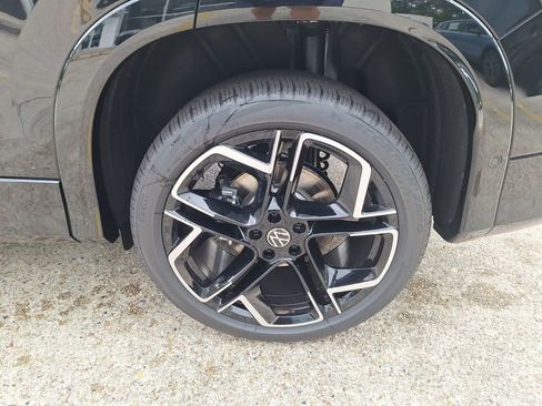 New 2026 Volkswagen Tiguan SEL R-Line AWD/4WD image 25