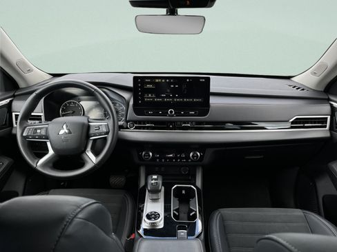 Used 2025 Mitsubishi Outlander SE AWD/4WD image 25