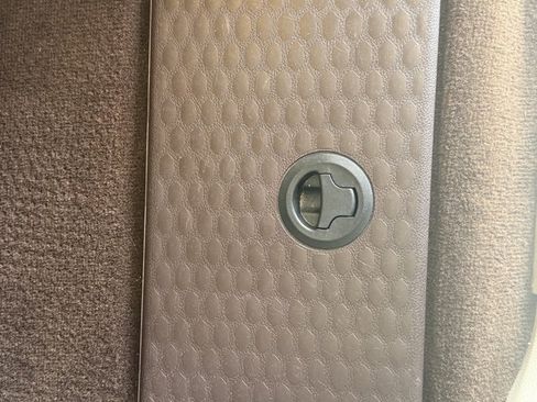 Used 2013 RAM 1500 Laramie w/ Convenience Group image 45